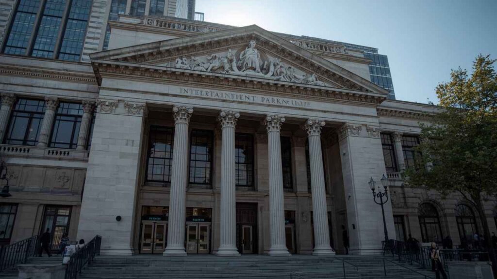 A shield protecting a wallet, symbolizing financial data security after a breach.